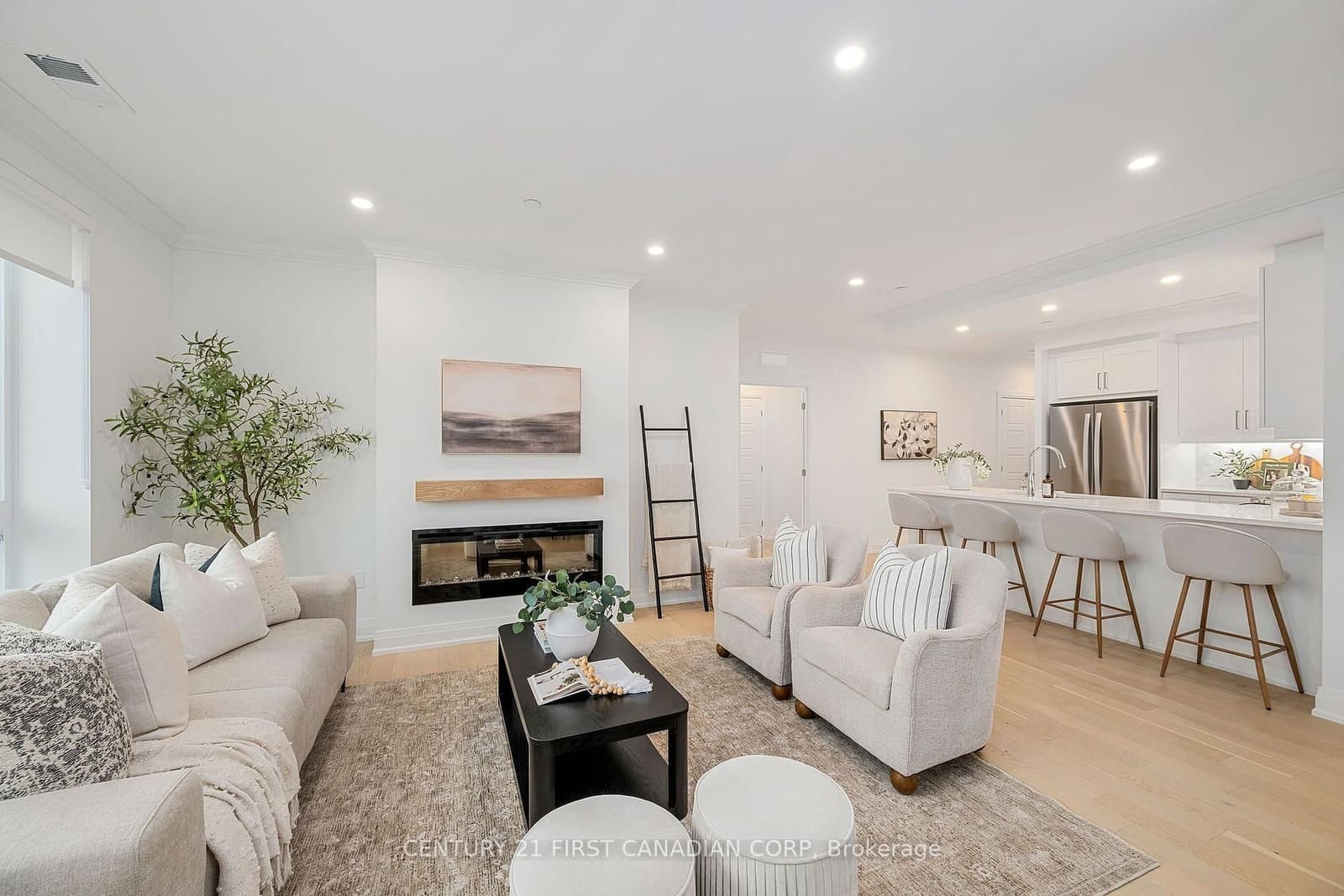 1975 Fountain Grass Drive, Unit 206 thumbnail 6