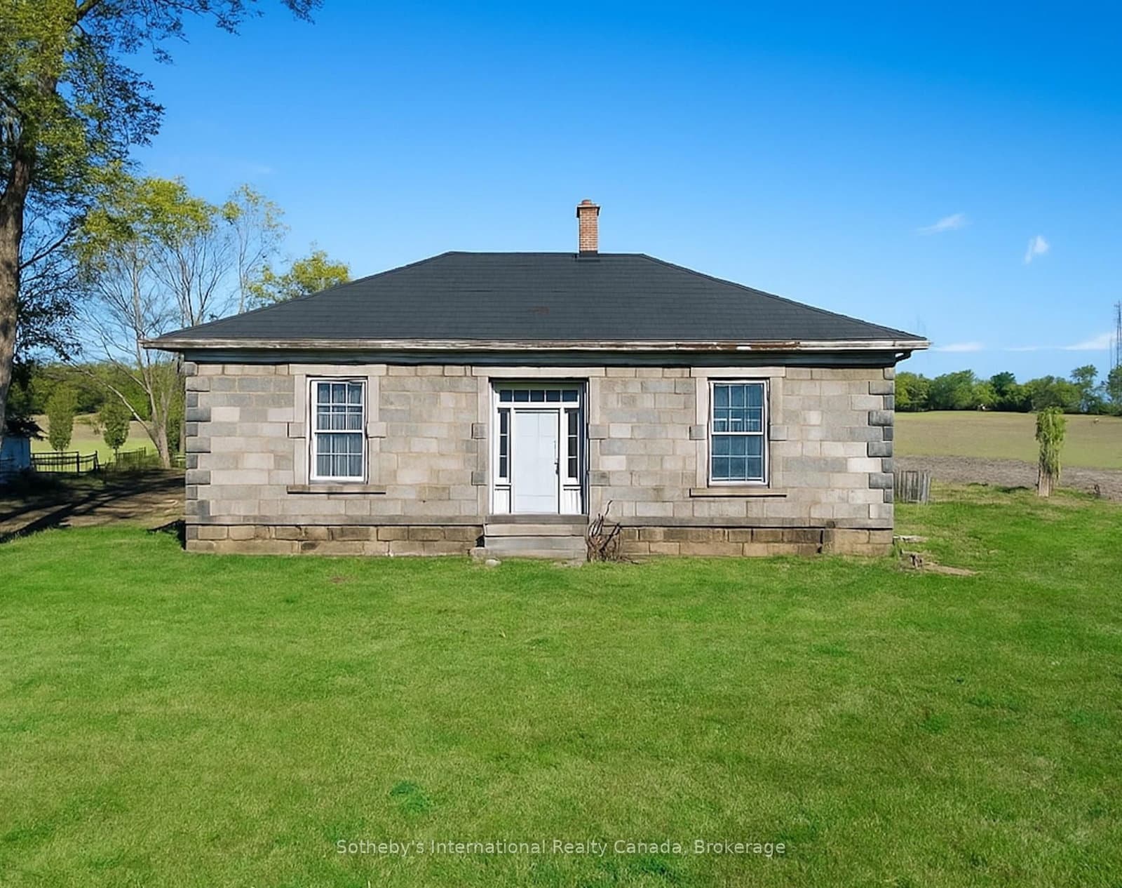 343 Blue Lake Road - Image 1