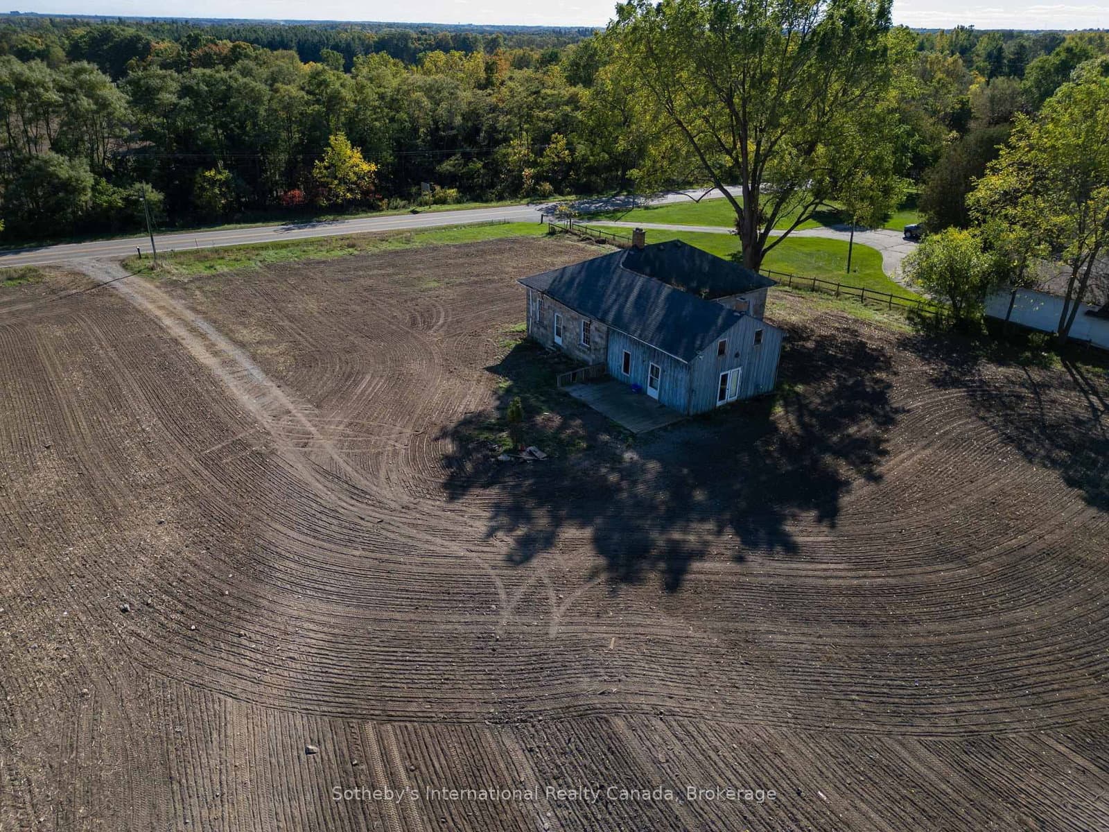 343 Blue Lake Road thumbnail 3