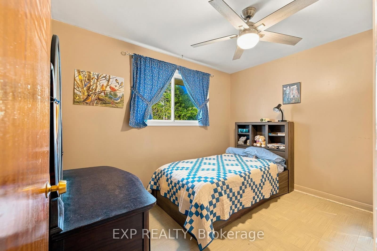 250 Albert Street thumbnail 17
