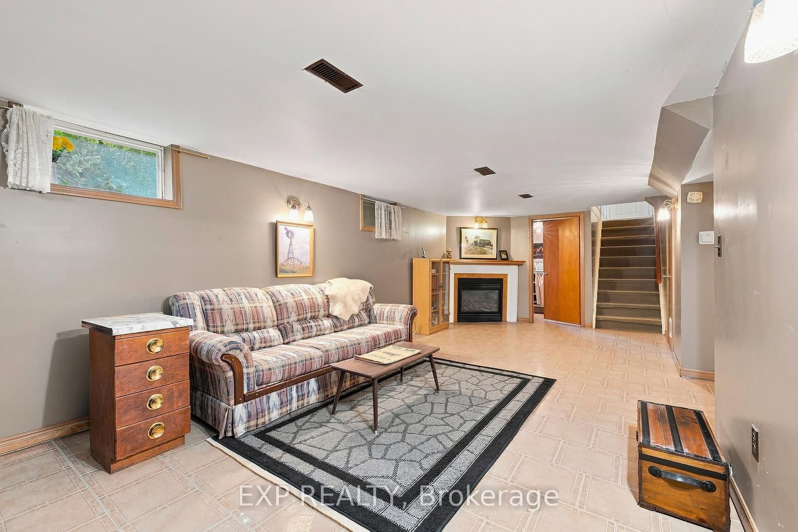 250 Albert Street thumbnail 19