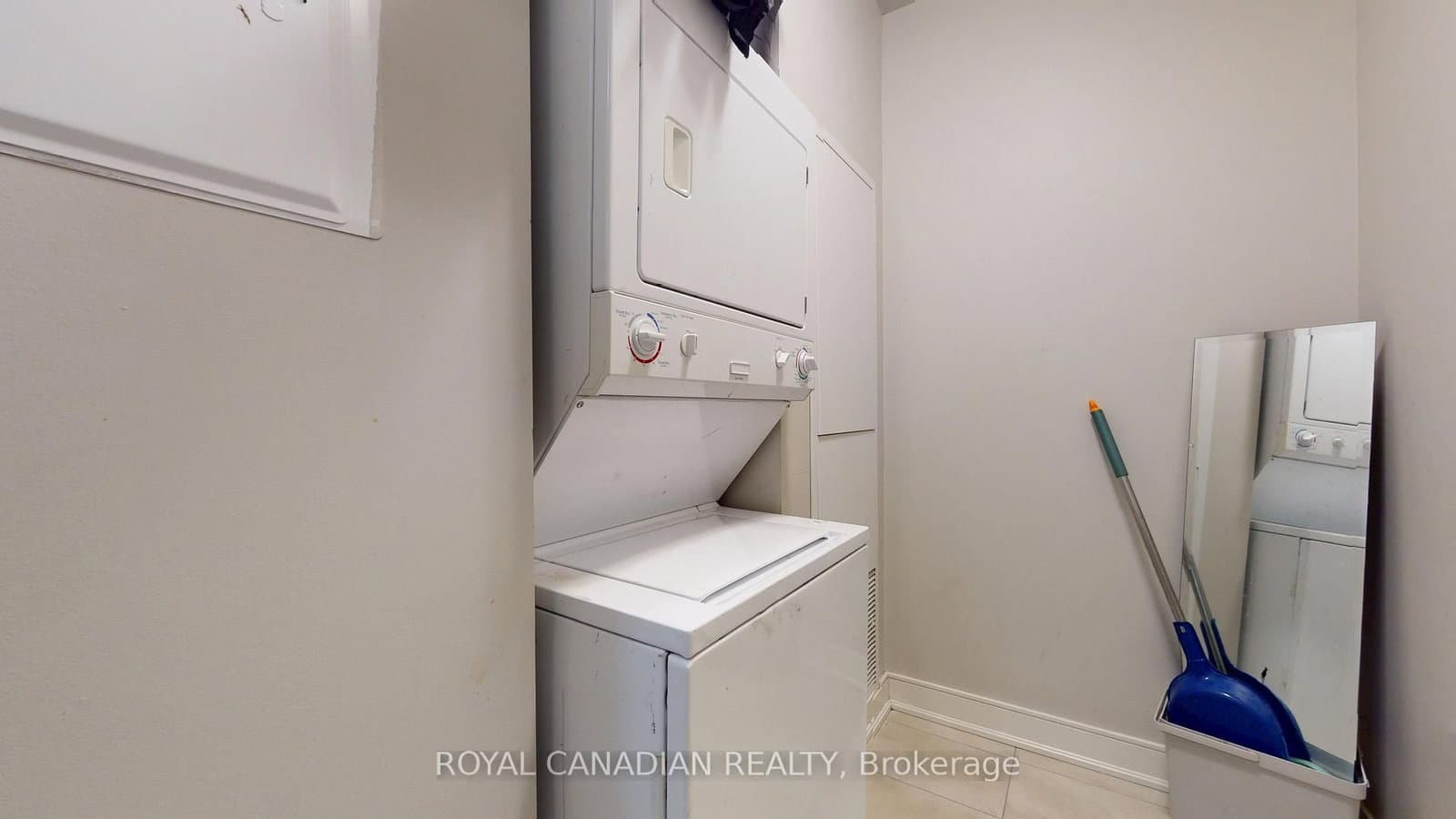 150 Main Street W, Unit 314 thumbnail 11