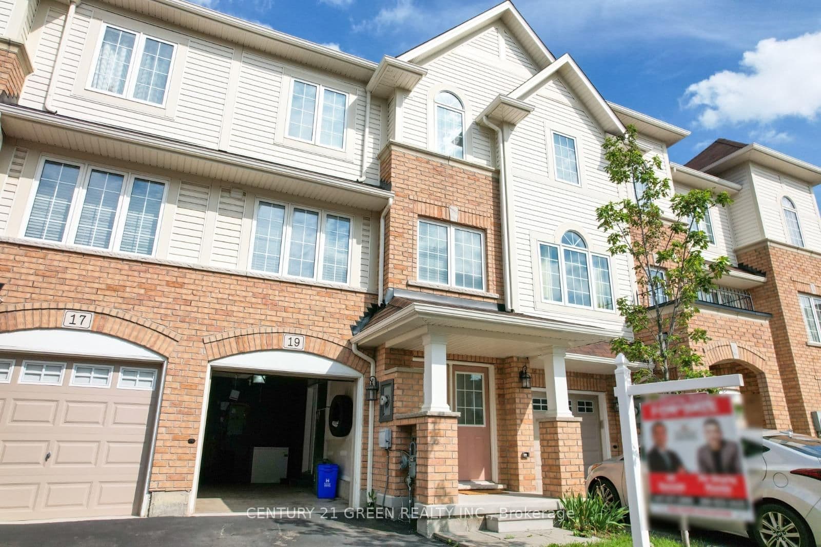 19 England Terrace thumbnail 2