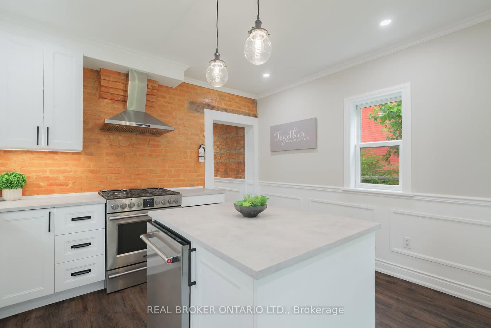 46 Murray Street E thumbnail 10