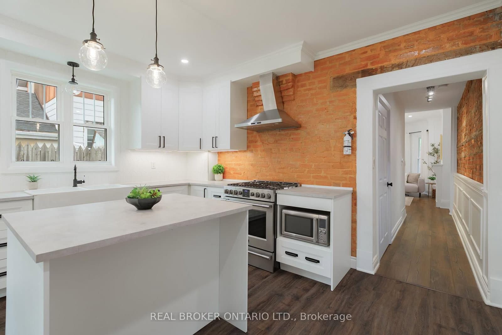 46 Murray Street E thumbnail 12