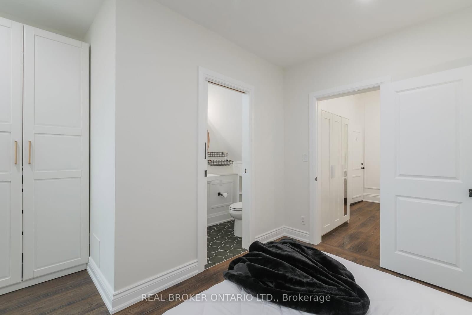 46 Murray Street E thumbnail 24