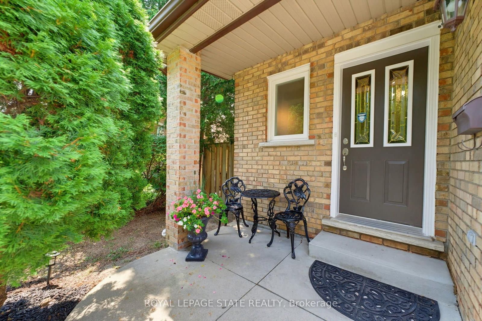 32 Silvervine Drive thumbnail 2