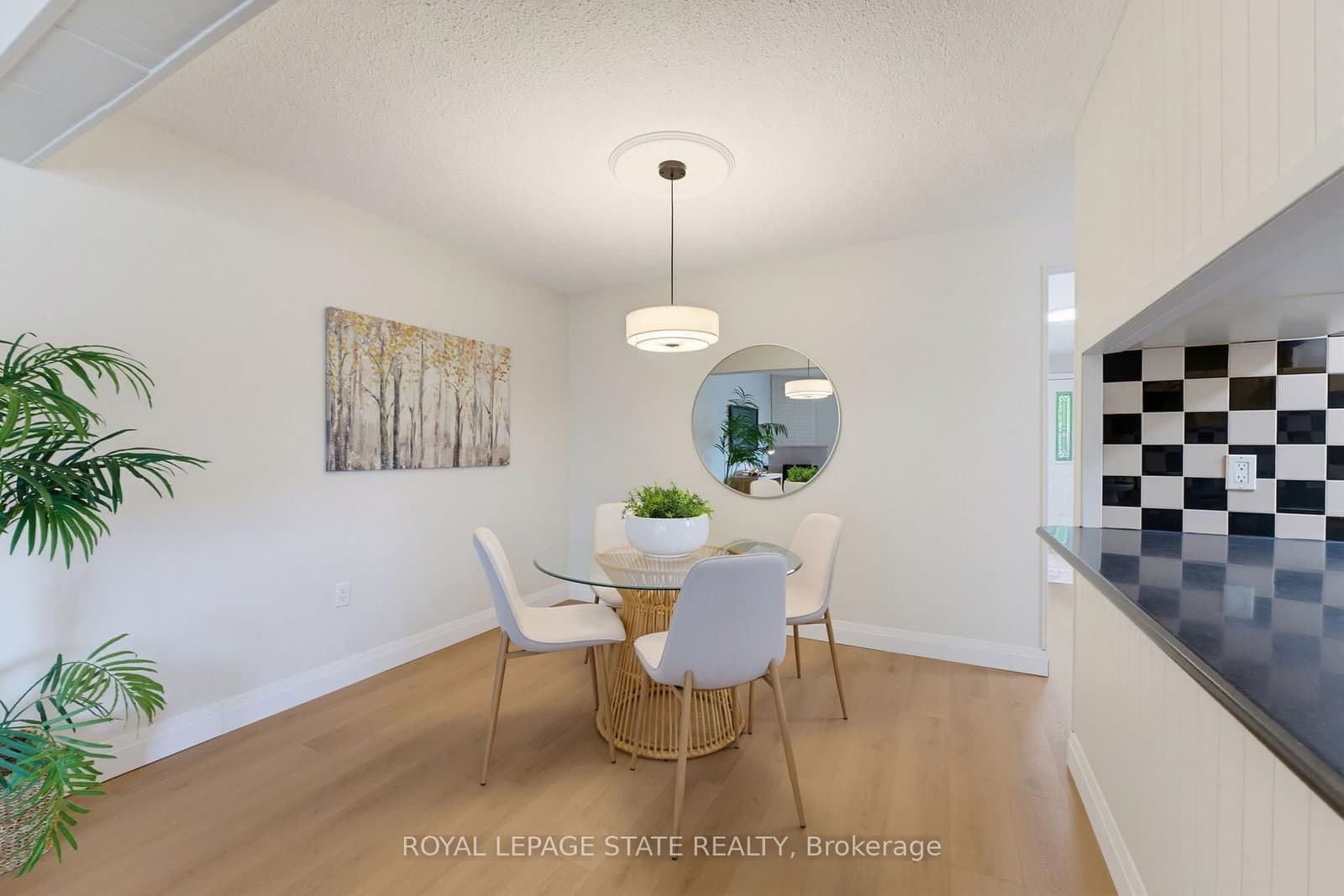 32 Silvervine Drive thumbnail 6