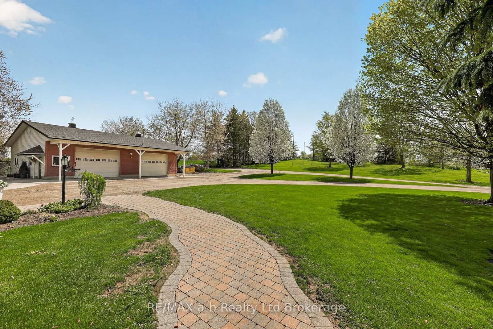 403745 Union Road thumbnail 44