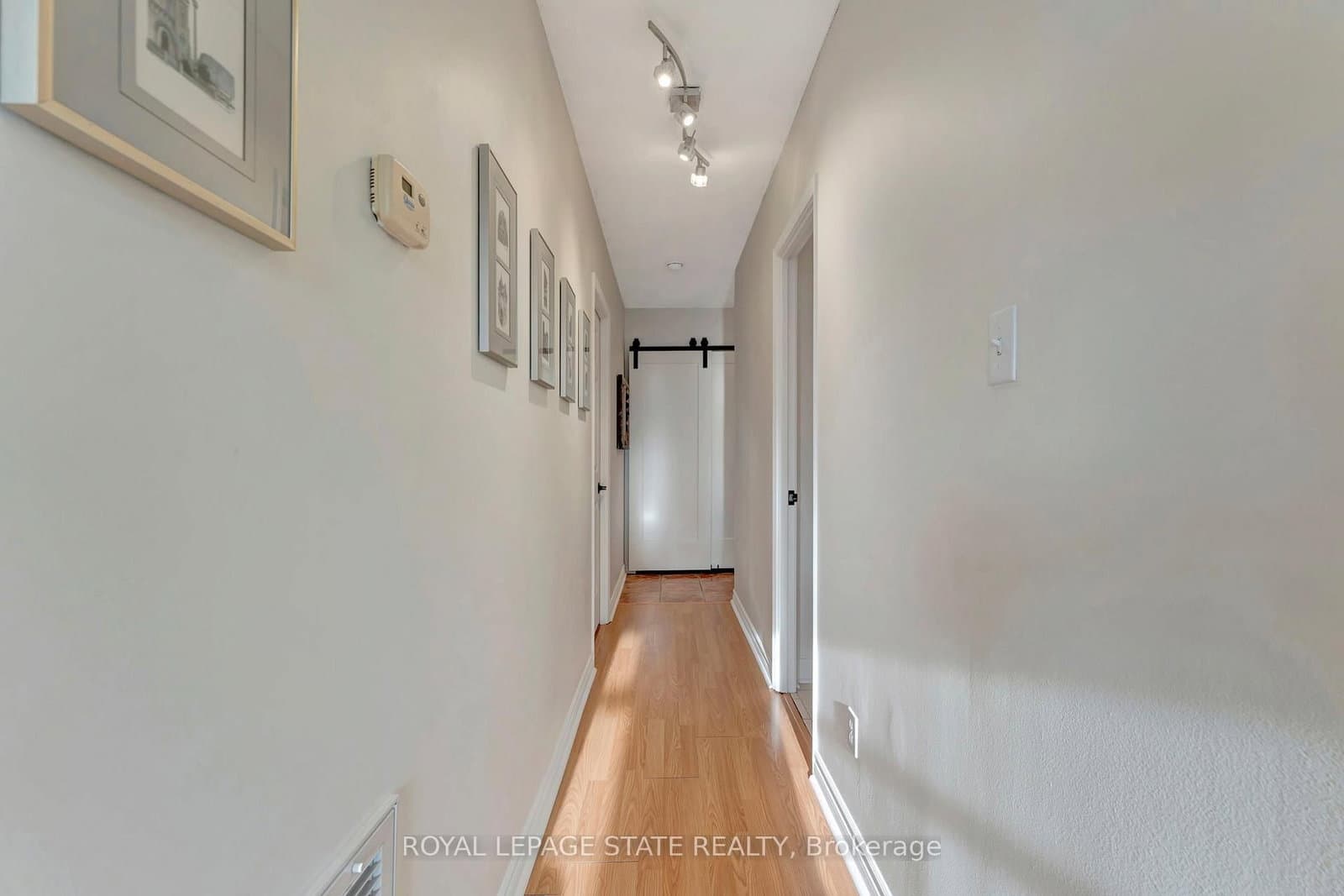 36 James Street S, Unit 701 thumbnail 13