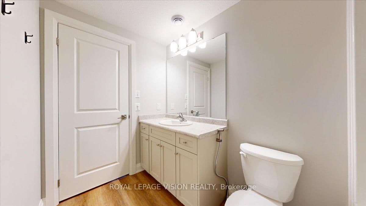 120 Summersides Boulevard, Unit 207 thumbnail 21