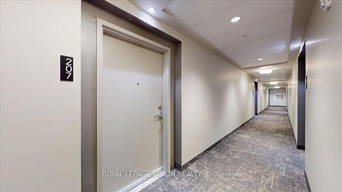 120 Summersides Boulevard, Unit 207 thumbnail 7