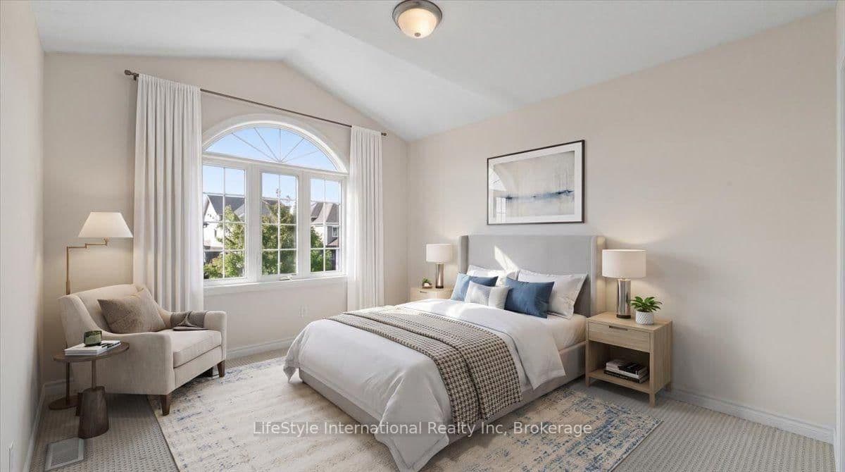 242 Moorlands Crescent S thumbnail 21