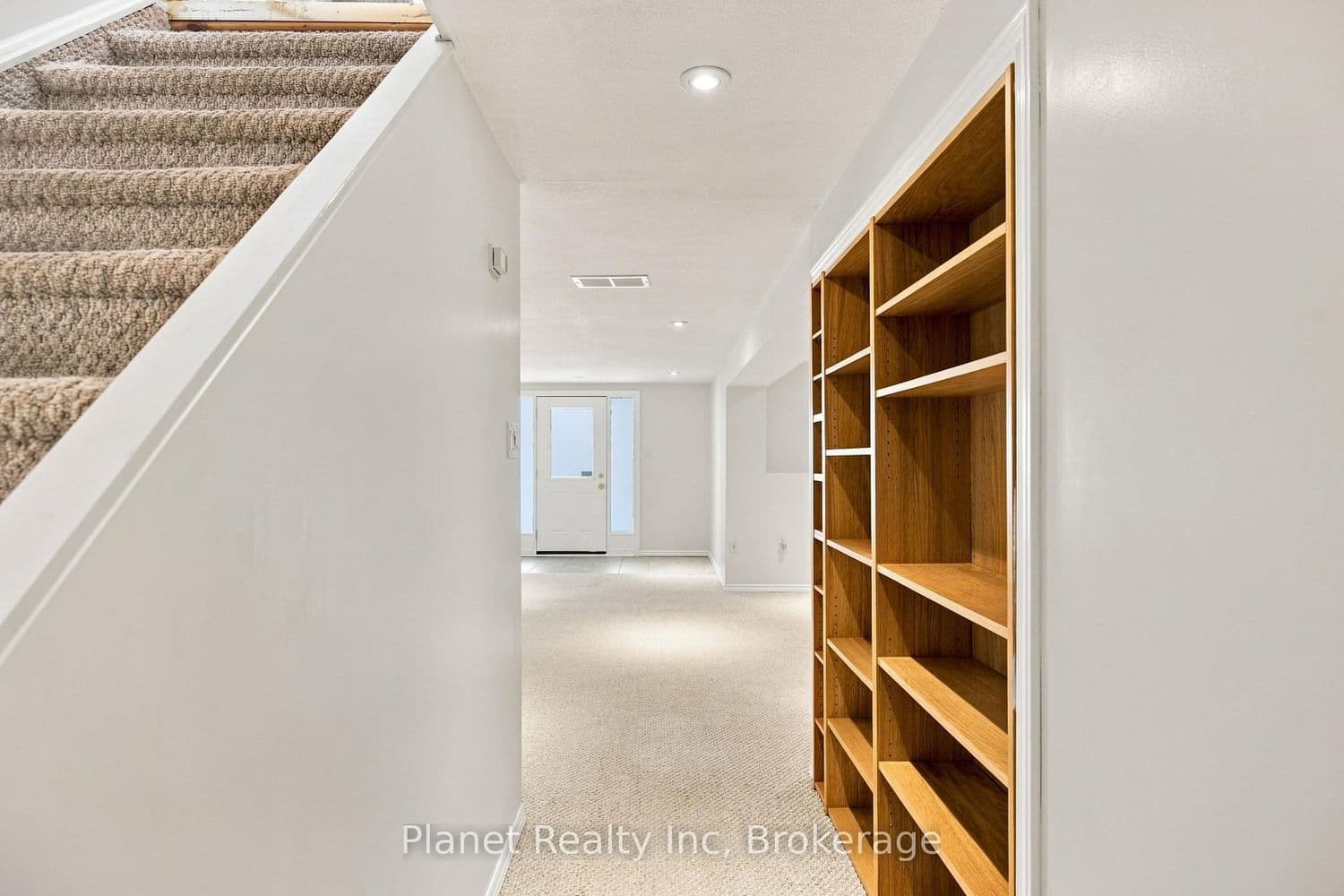 41 Boulder Crescent thumbnail 27