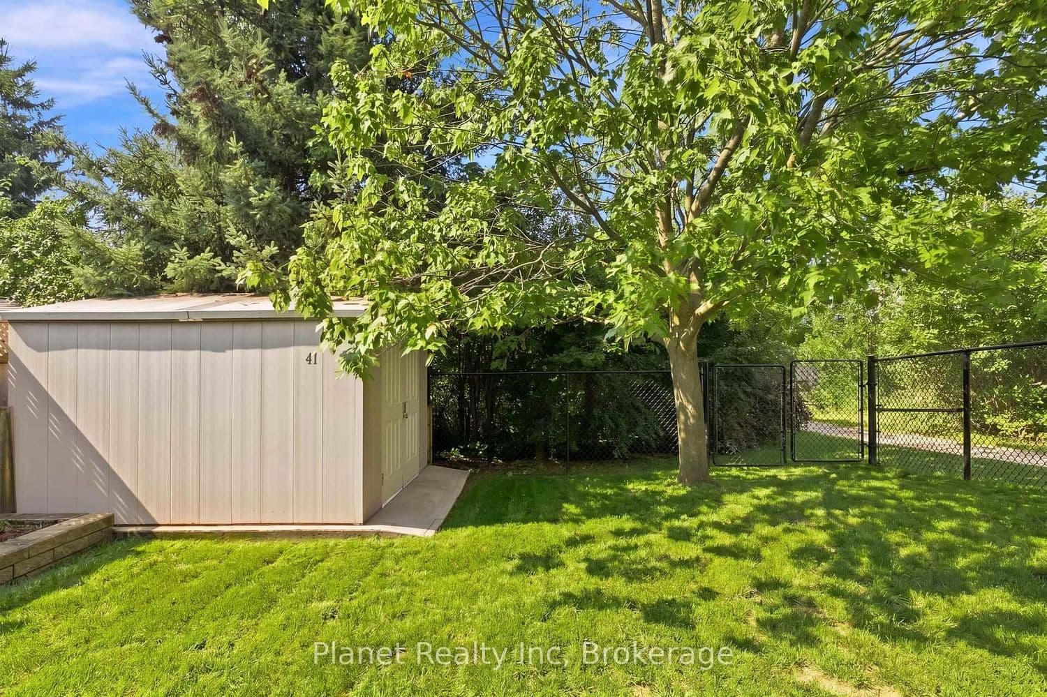 41 Boulder Crescent thumbnail 35