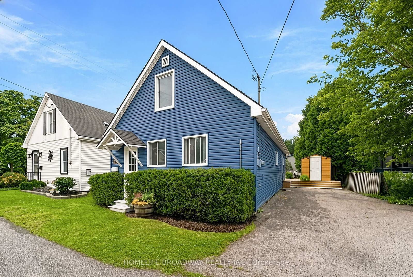 255 Robinson Street N thumbnail 2