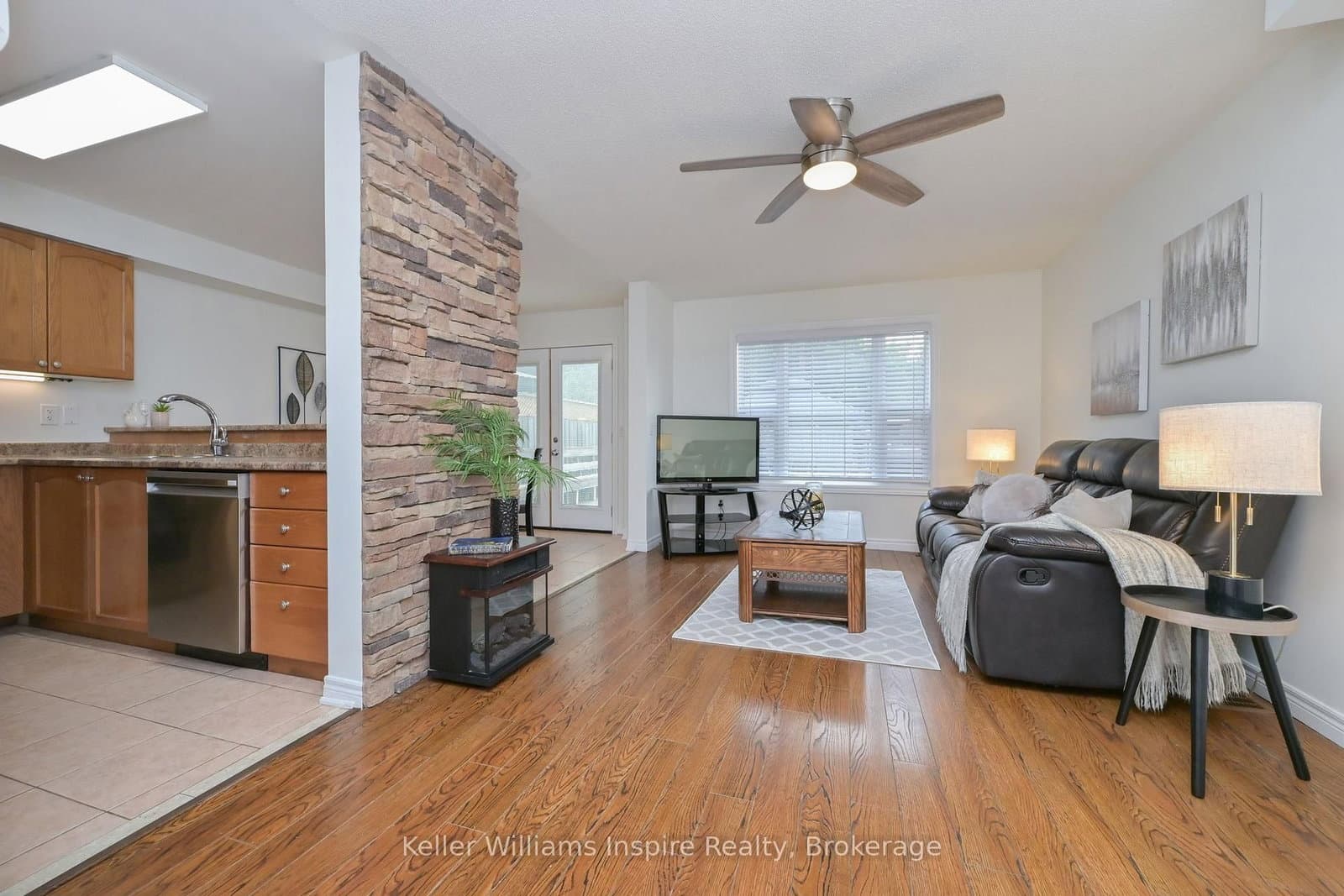 352 Orvis Crescent thumbnail 7