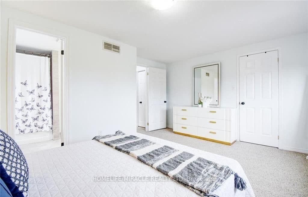 501 Highbrook Court thumbnail 12