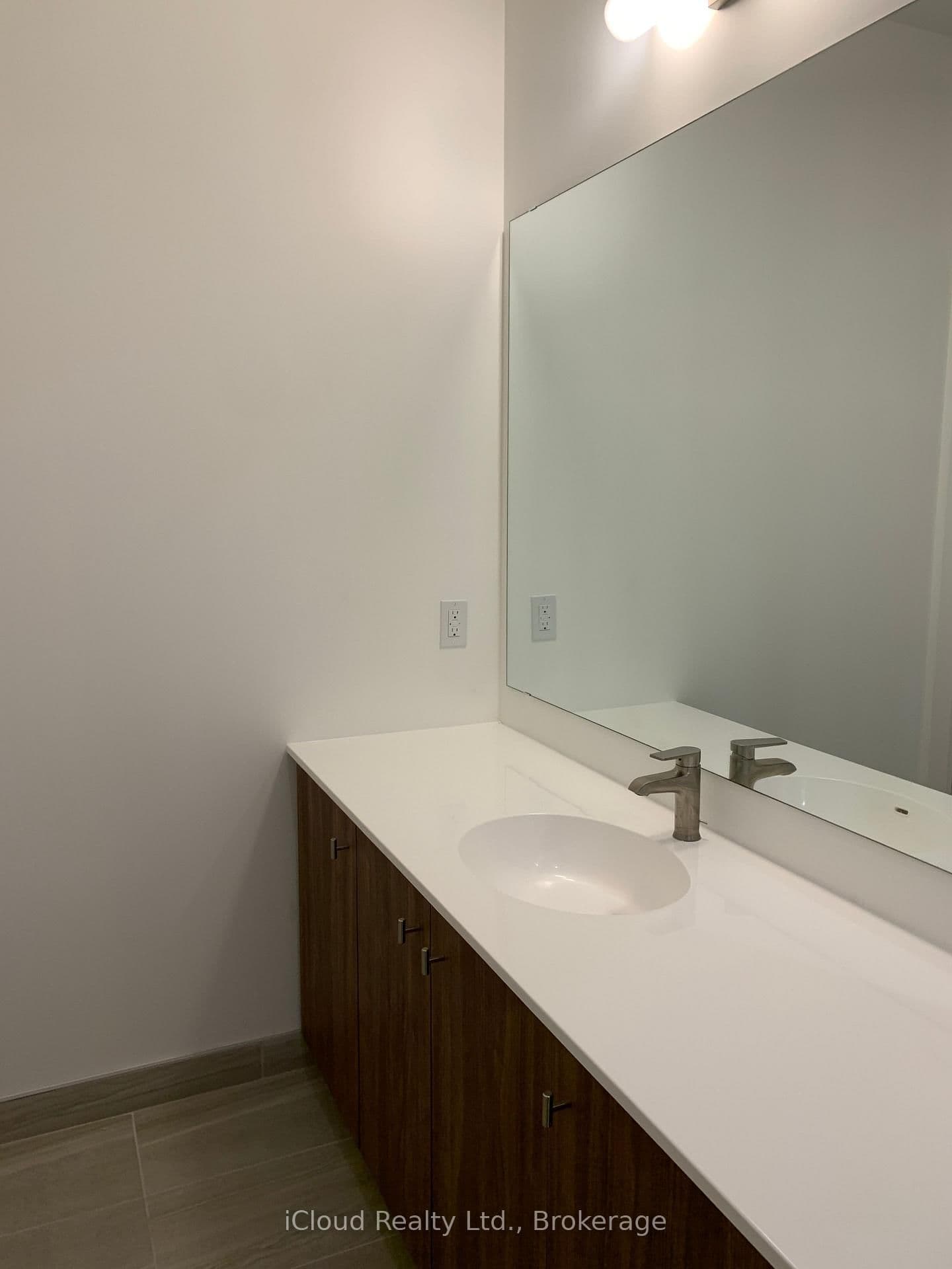 15 Wellington Street S, Unit 211 thumbnail 14