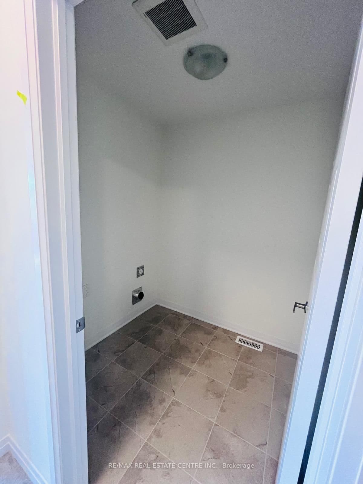 331 Port Crescent thumbnail 15