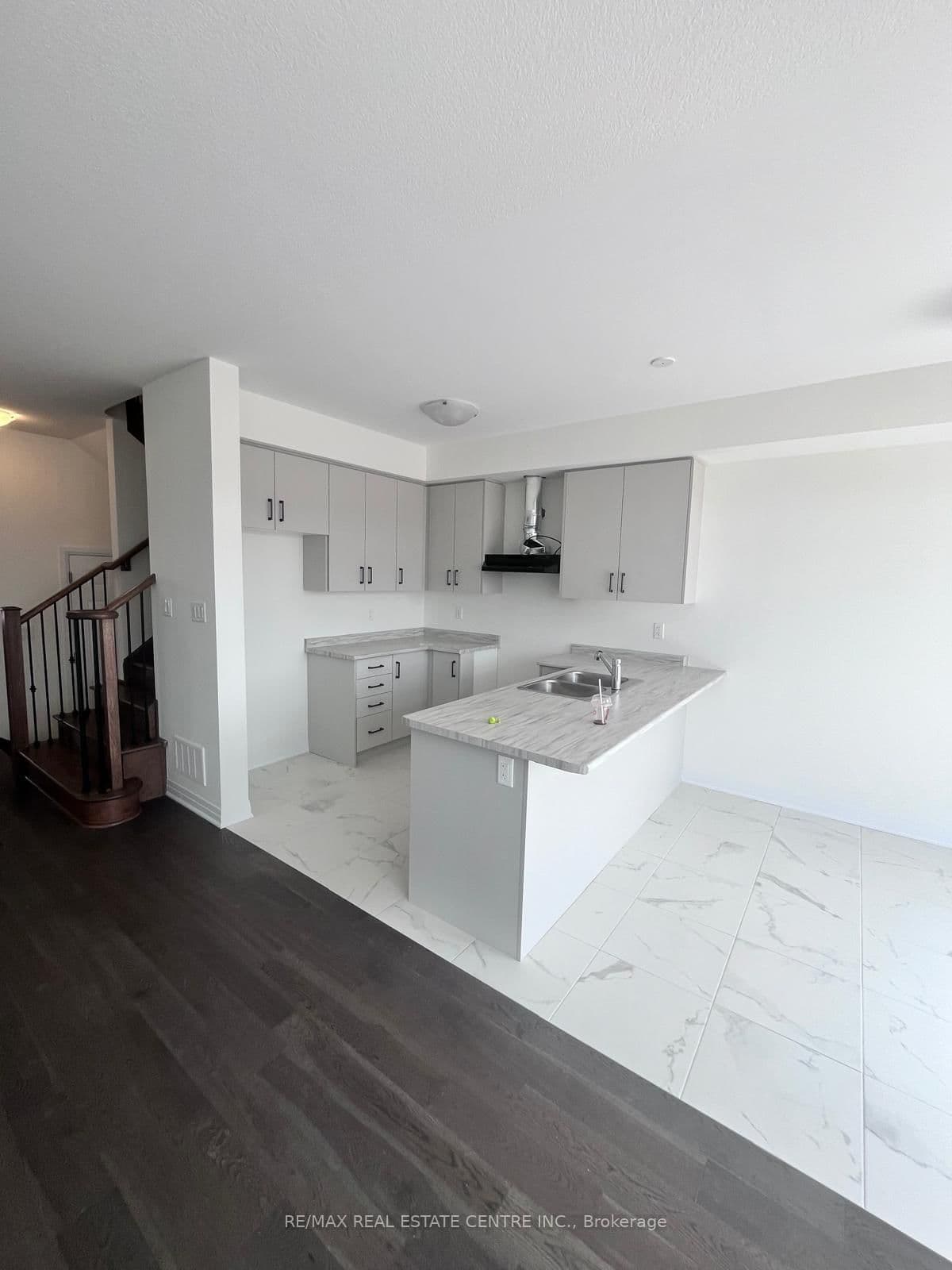 331 Port Crescent thumbnail 19