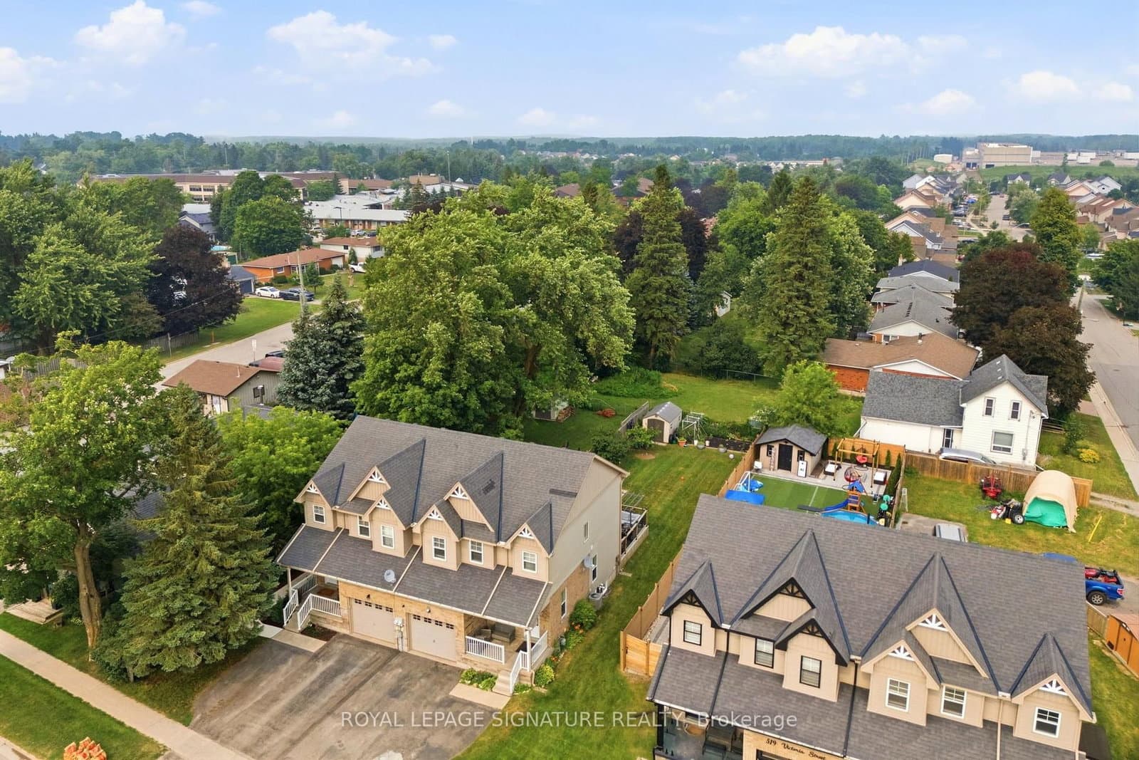 517 Victoria Street thumbnail 3
