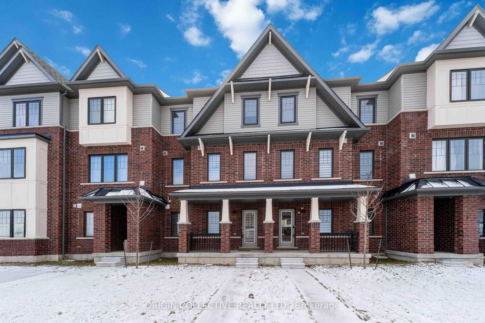 185 Bedrock Drive S, Unit 14 thumbnail 2