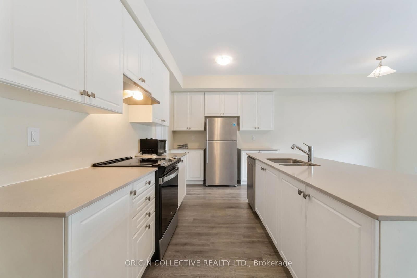 185 Bedrock Drive S, Unit 14 thumbnail 24