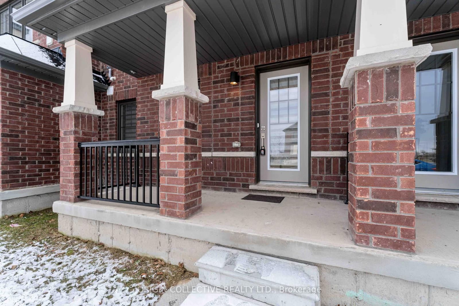 185 Bedrock Drive S, Unit 14 thumbnail 4