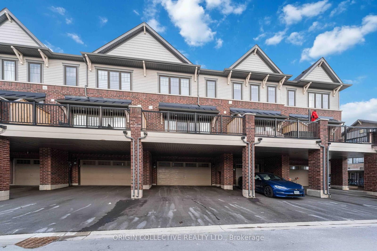 185 Bedrock Drive S, Unit 14 thumbnail 43