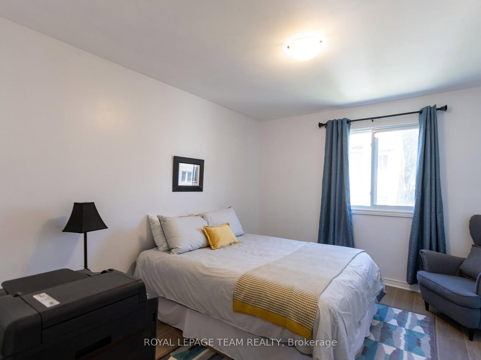 930 Alenmede Crescent thumbnail 15