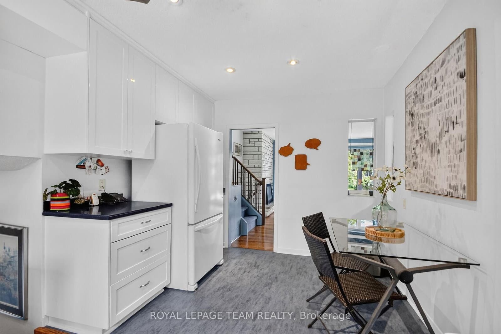 673 Golden Avenue thumbnail 19