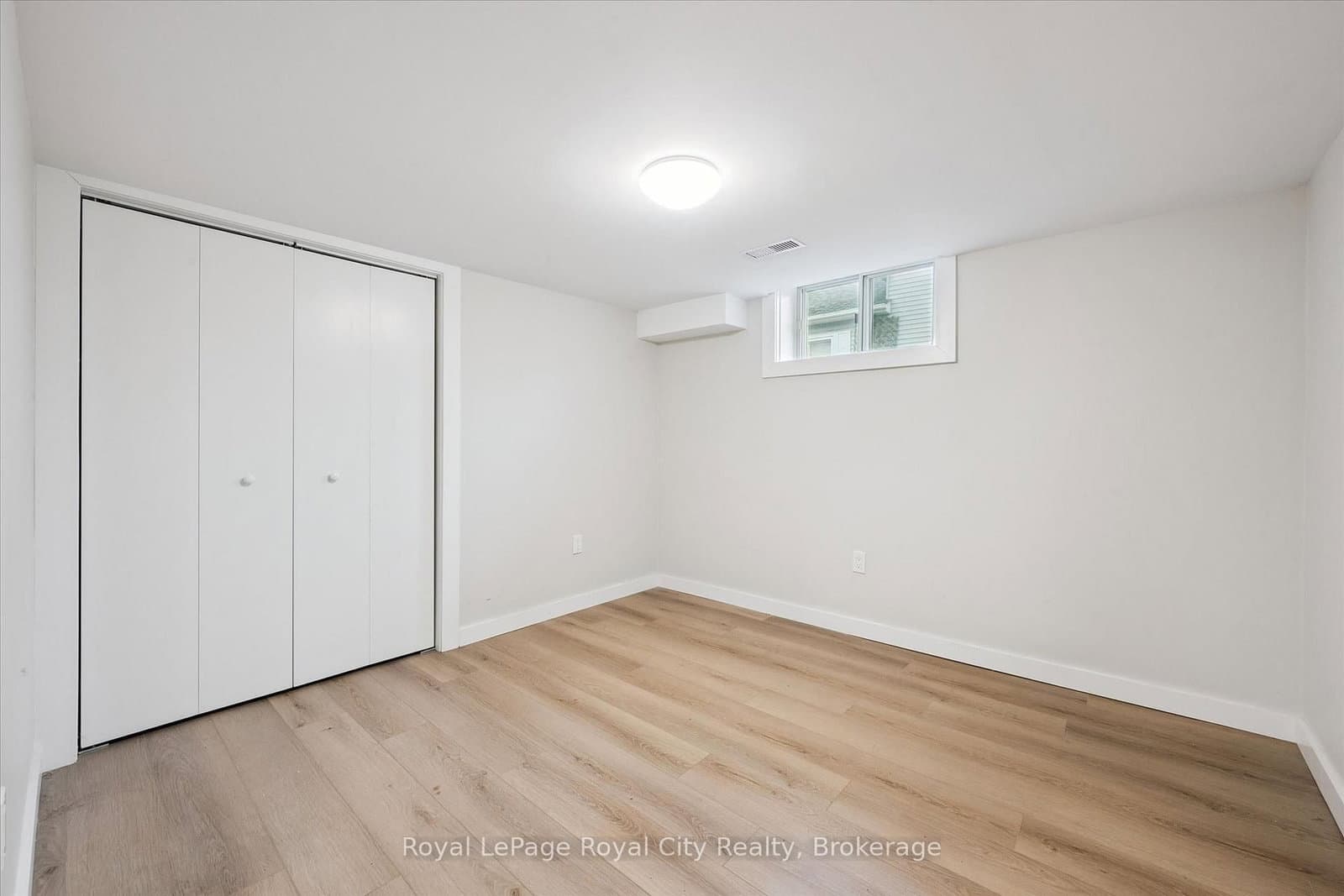 29 Hooper Street W, Unit 2 thumbnail 16