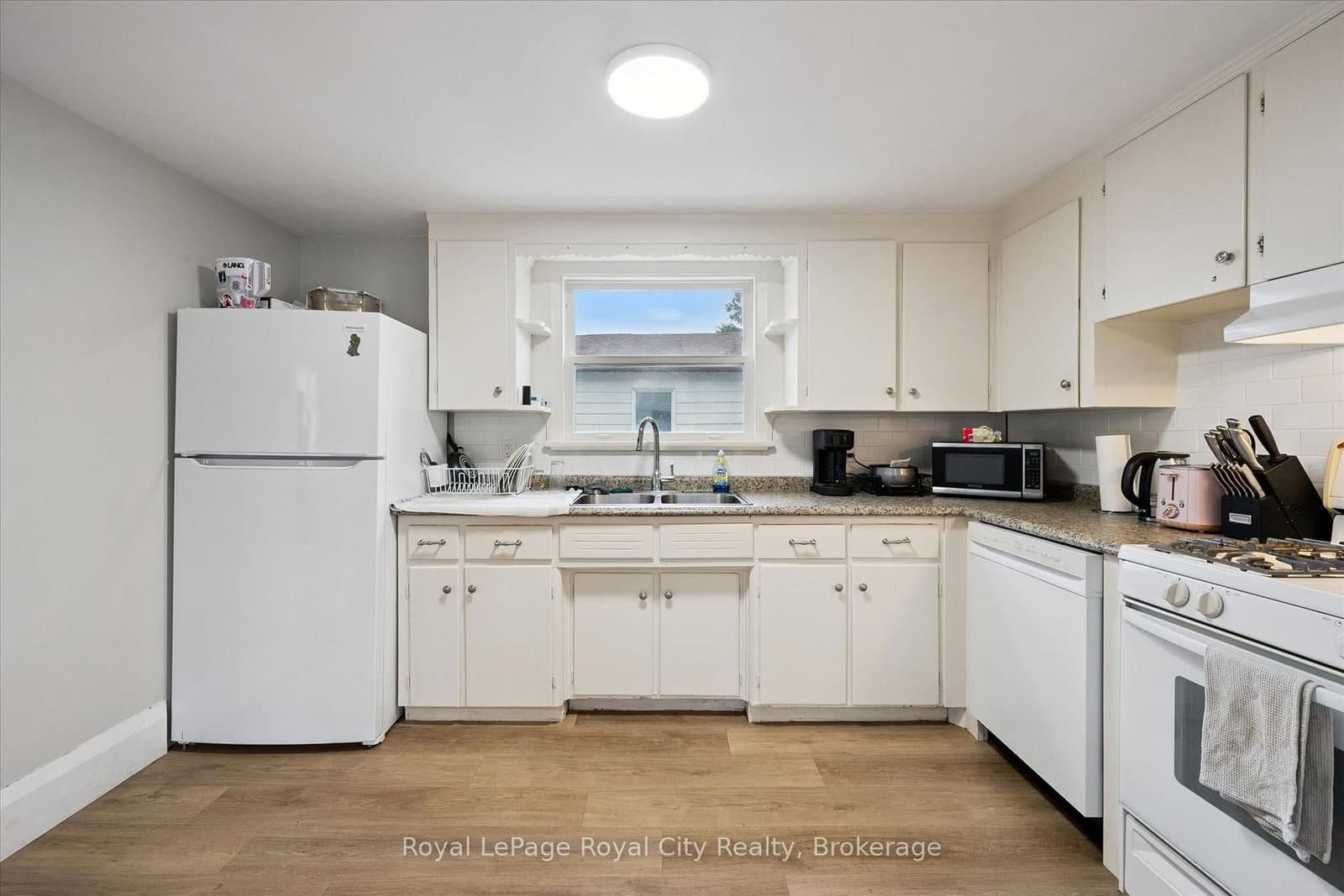 29 Hooper Street W, Unit 2 thumbnail 4