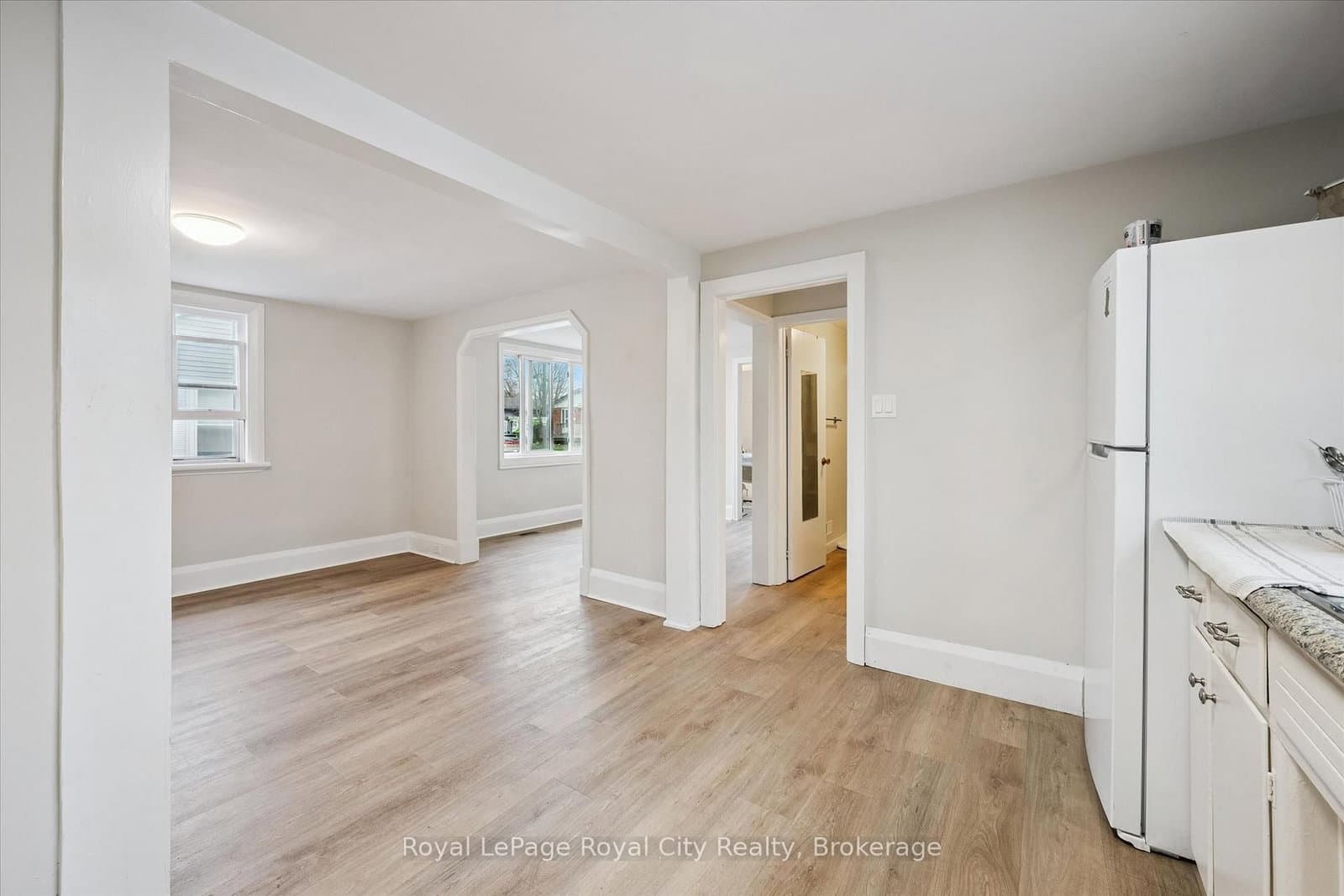 29 Hooper Street W, Unit 2 thumbnail 6
