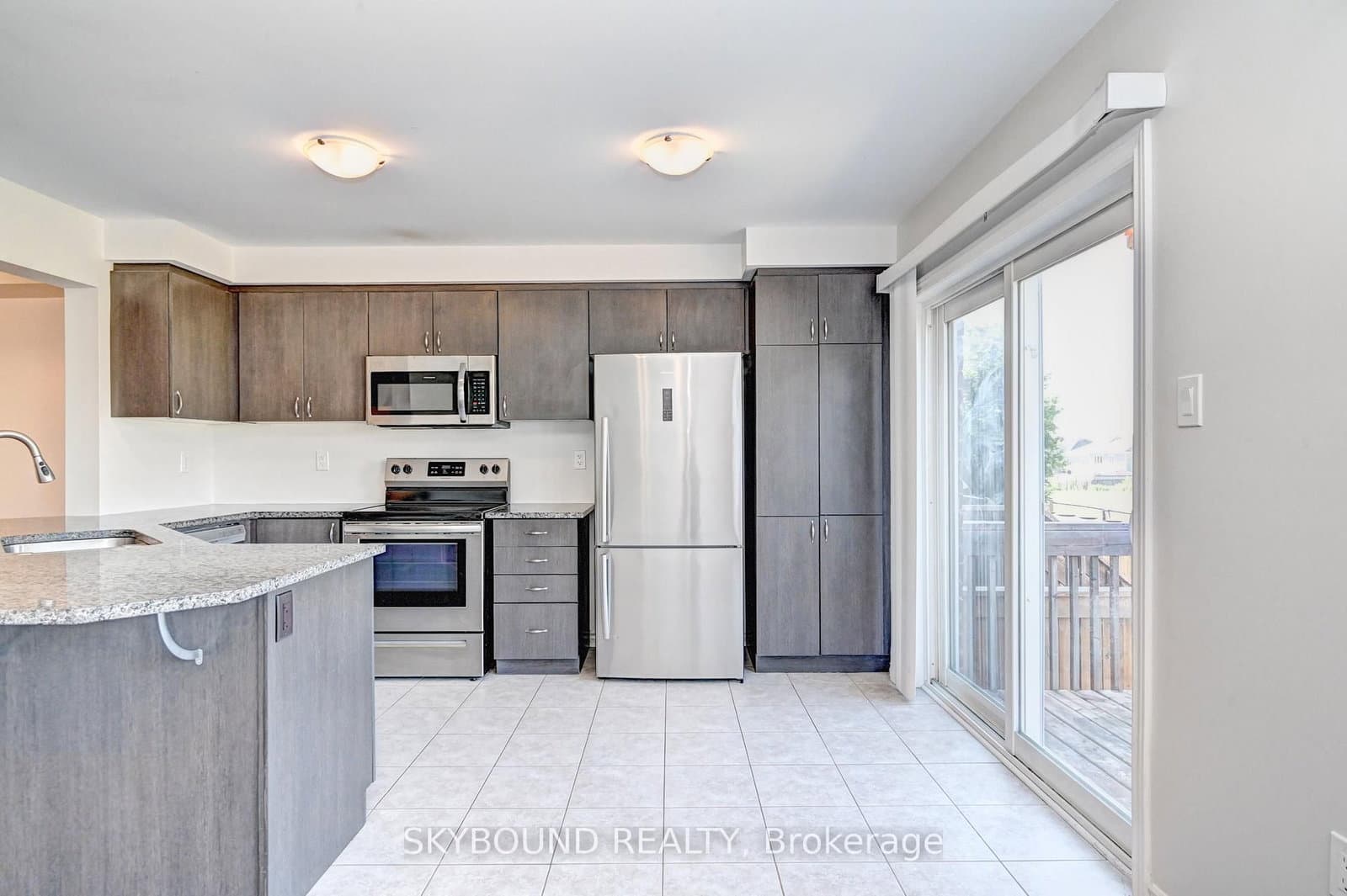 260 Waterbrook Lane thumbnail 16