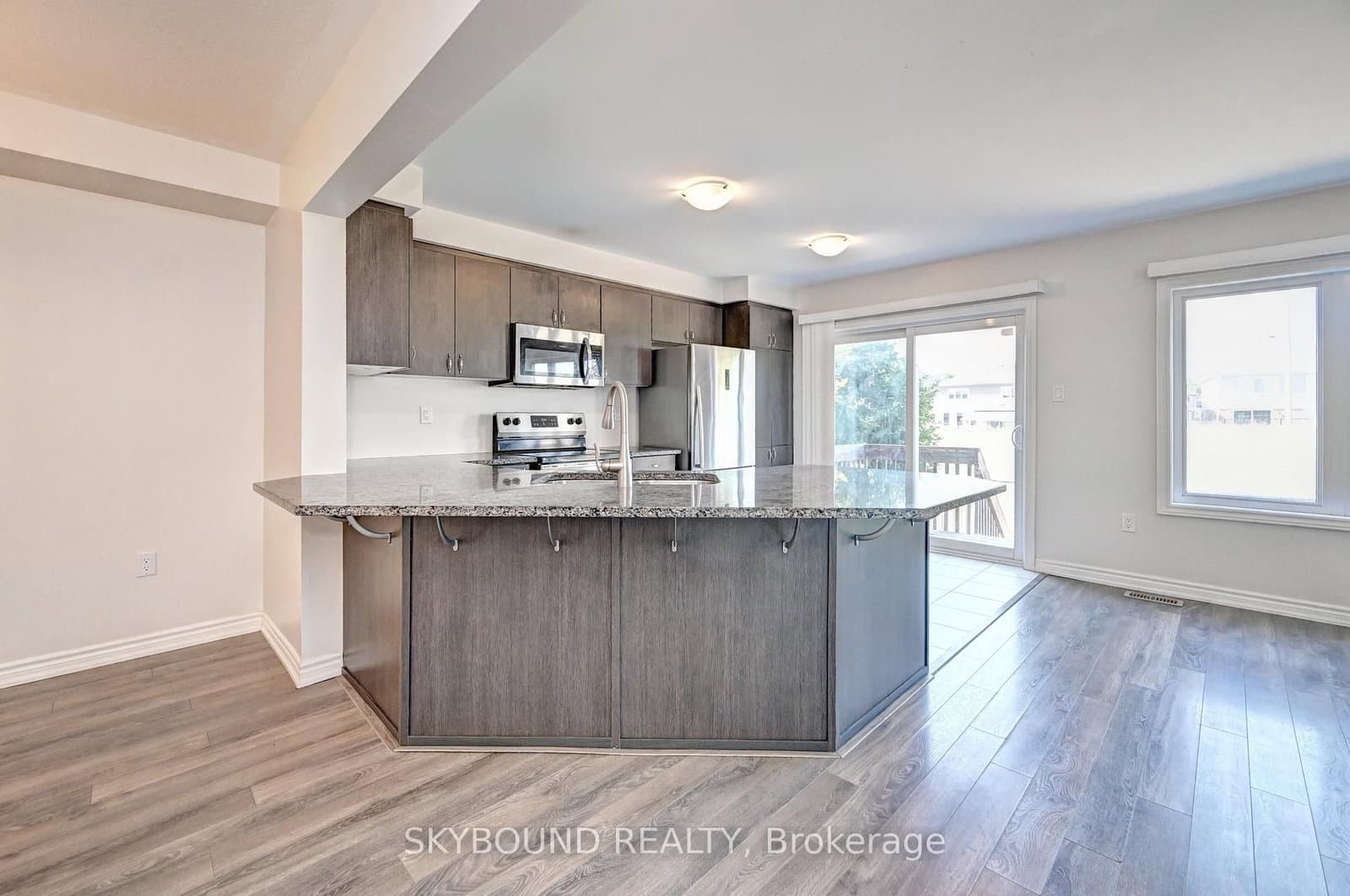 260 Waterbrook Lane thumbnail 18