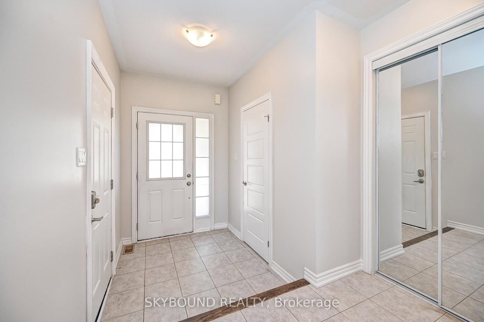 260 Waterbrook Lane thumbnail 2