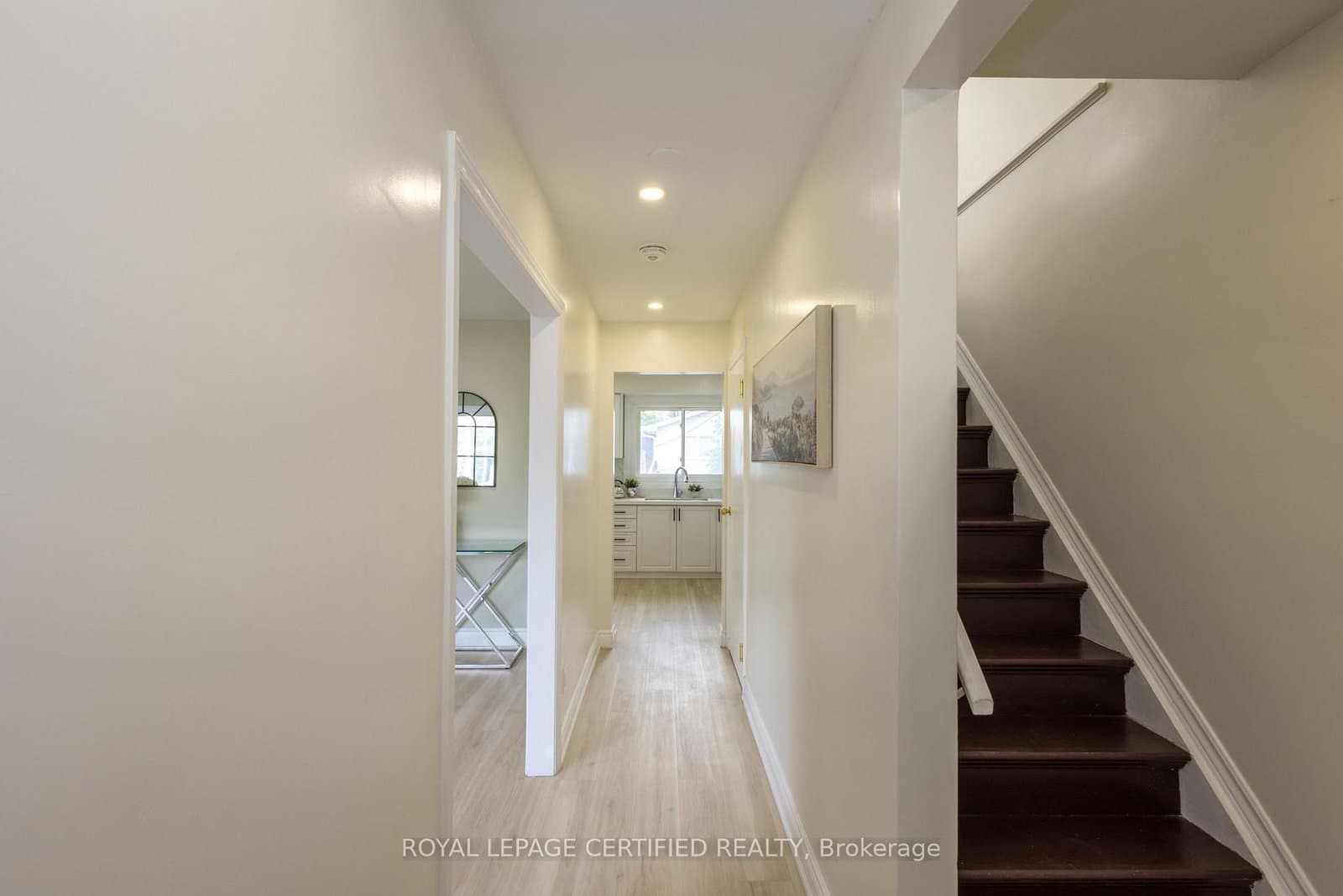 111 Limeridge Road W thumbnail 18