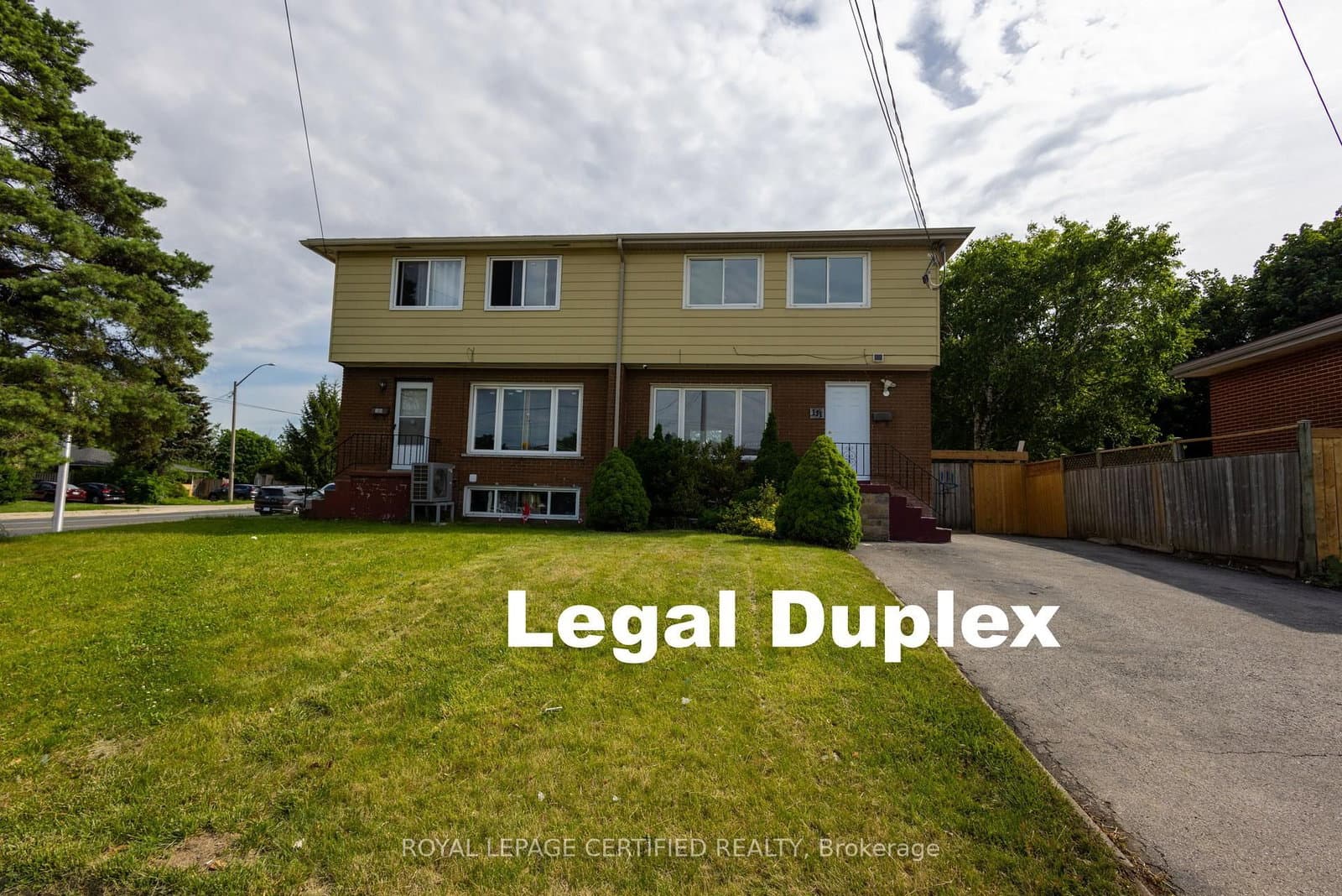 111 Limeridge Road W thumbnail 2