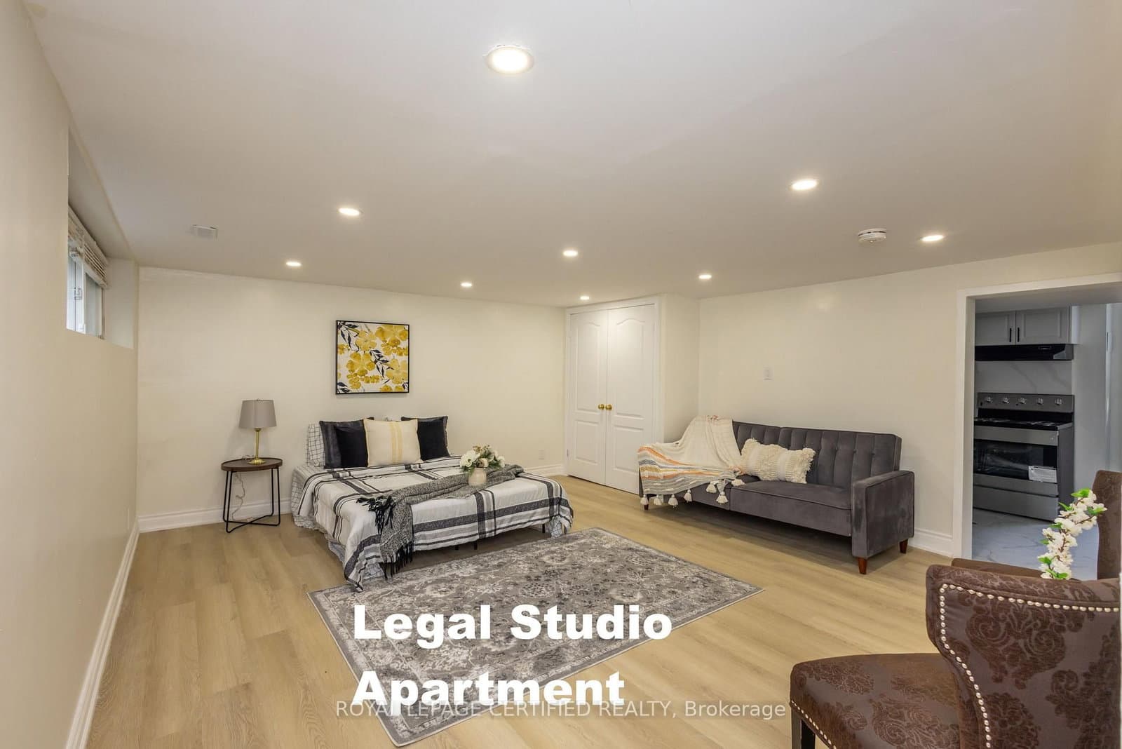 111 Limeridge Road W thumbnail 32