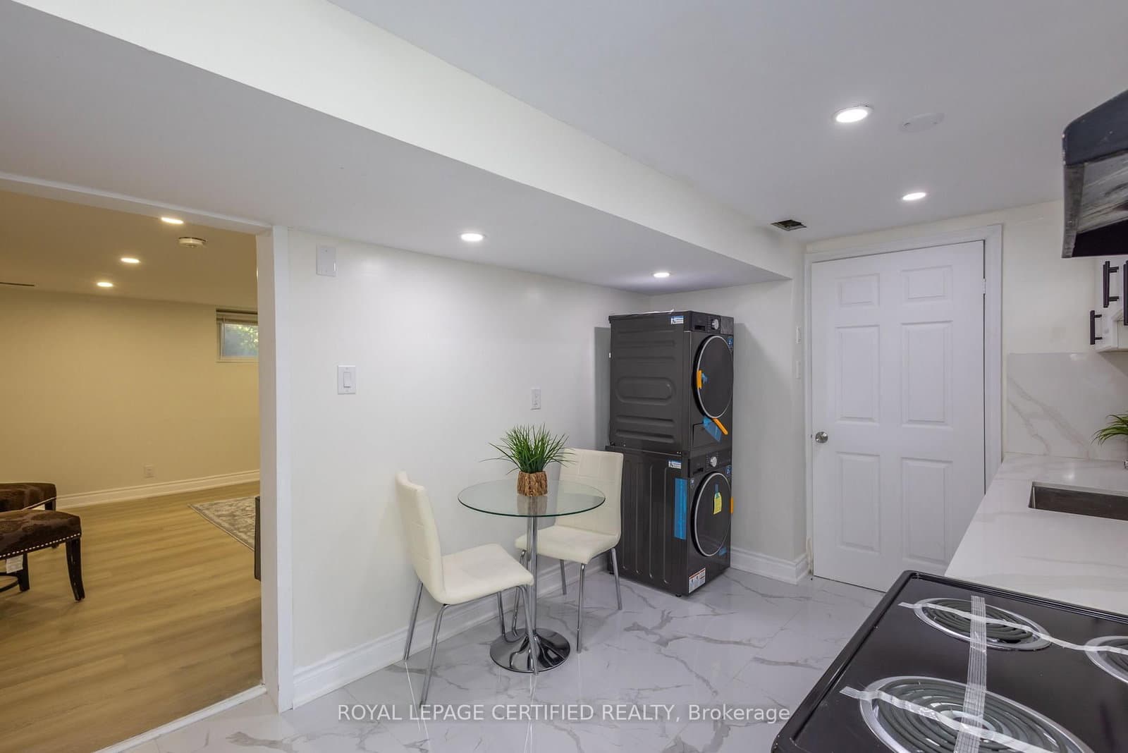 111 Limeridge Road W thumbnail 36