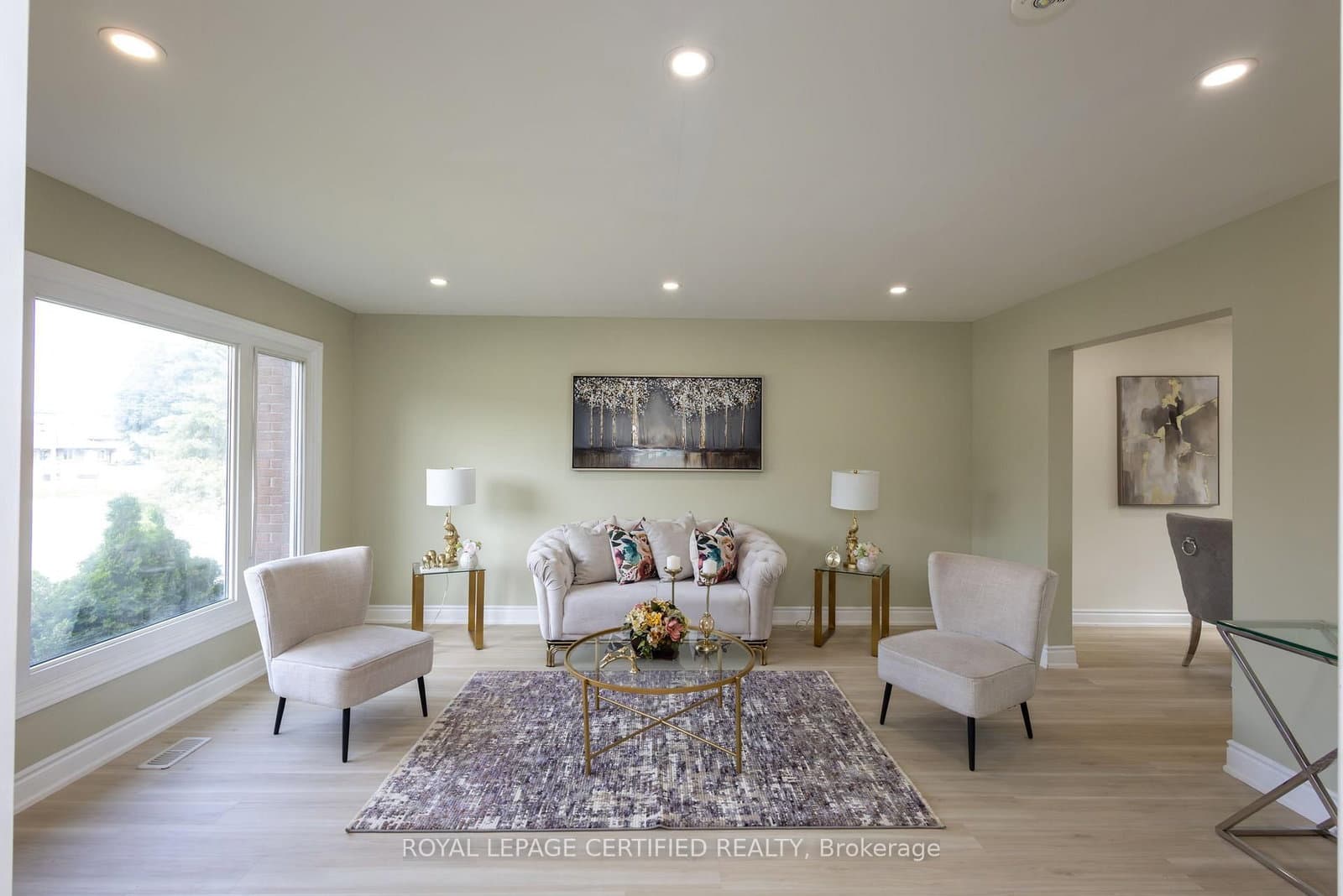 111 Limeridge Road W thumbnail 6
