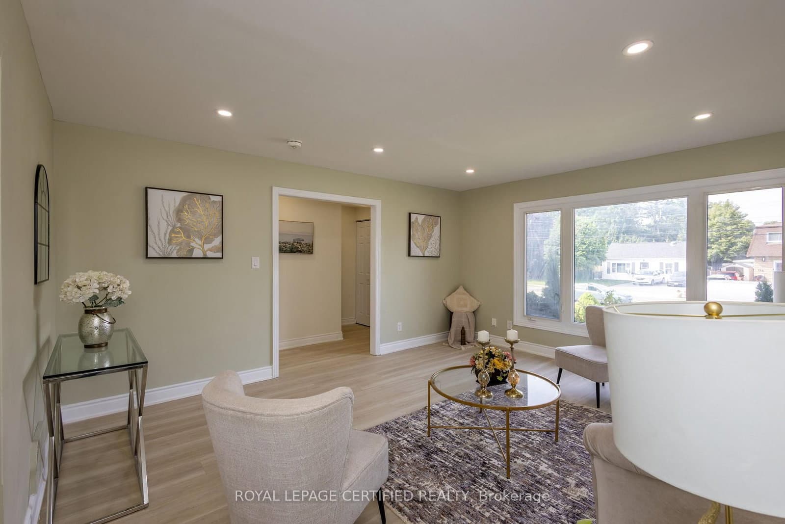 111 Limeridge Road W thumbnail 7
