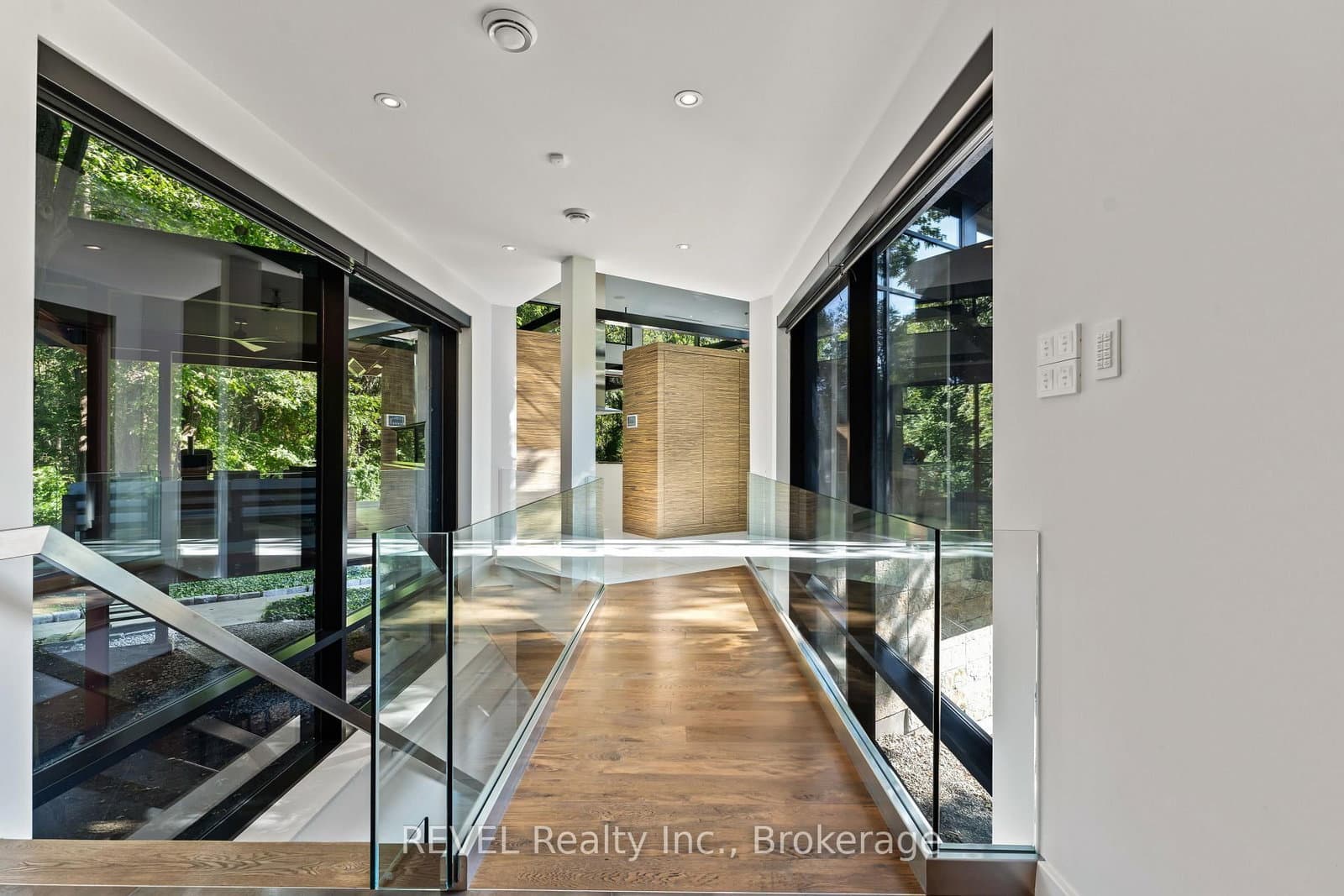 250 Canboro Road thumbnail 12