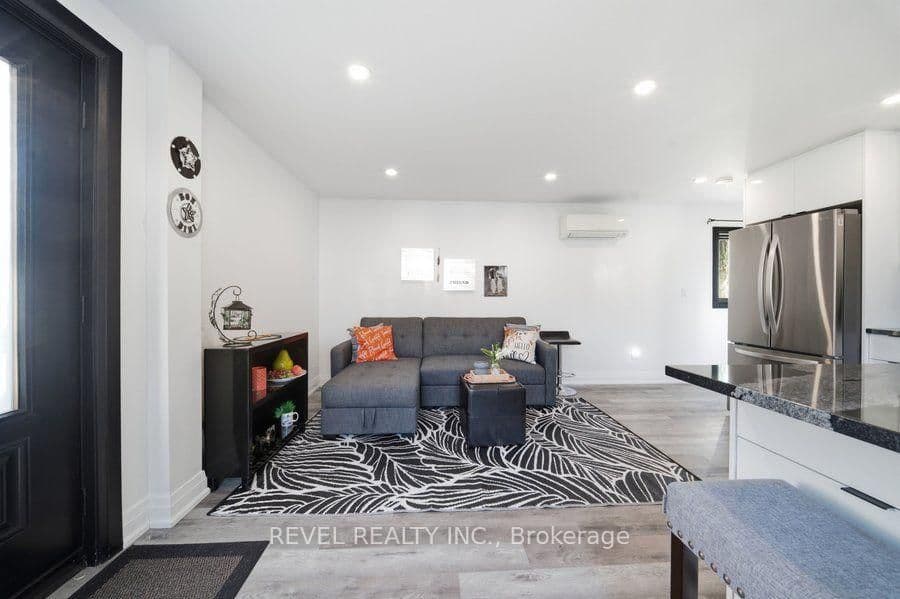 99 Fourth Concession Road, Unit 4 thumbnail 11