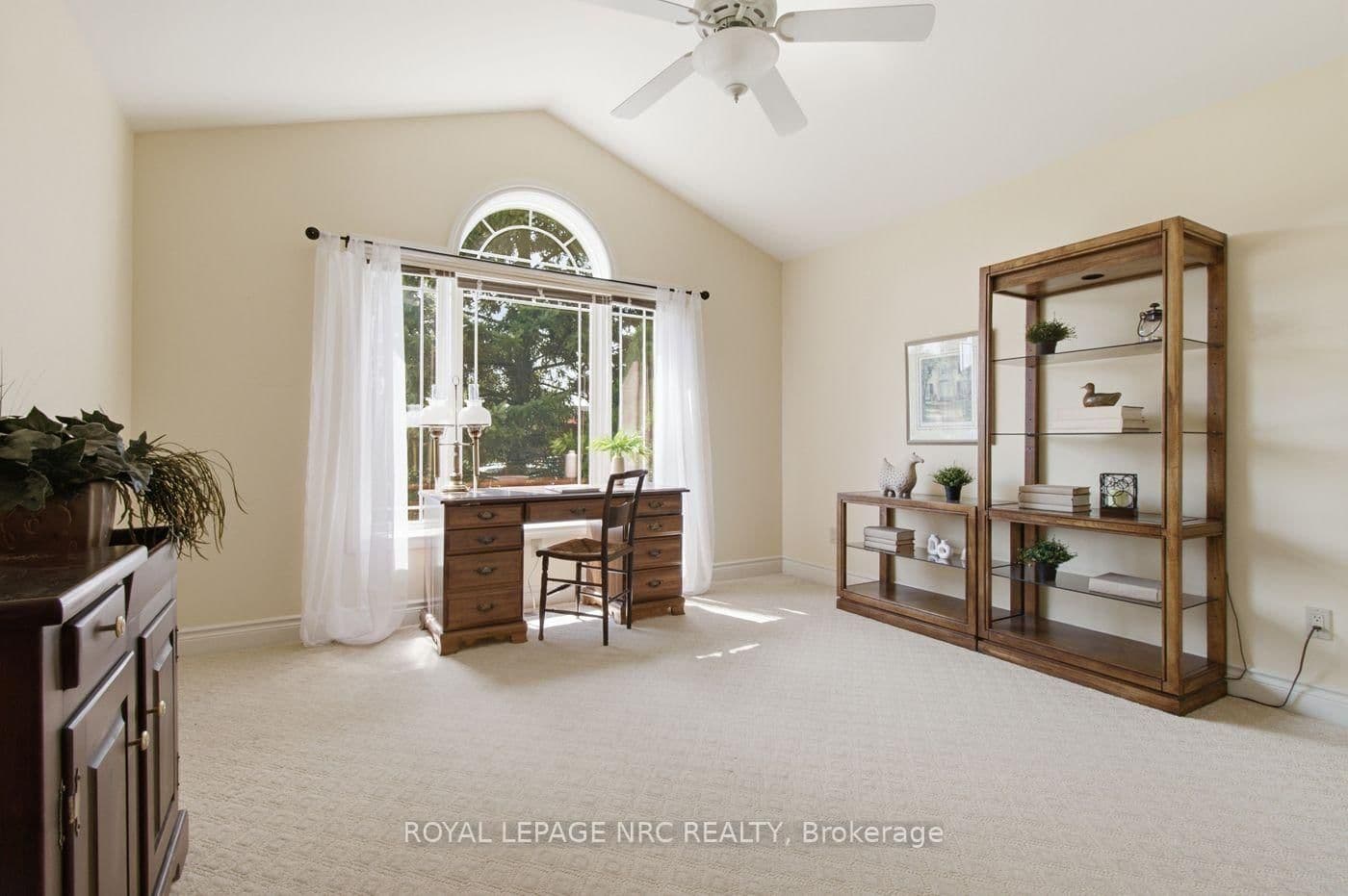 79 Cherry Ridge Boulevard thumbnail 32