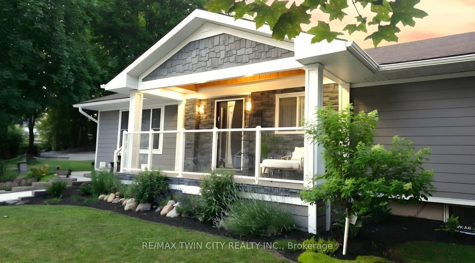 99 John Street W thumbnail 45
