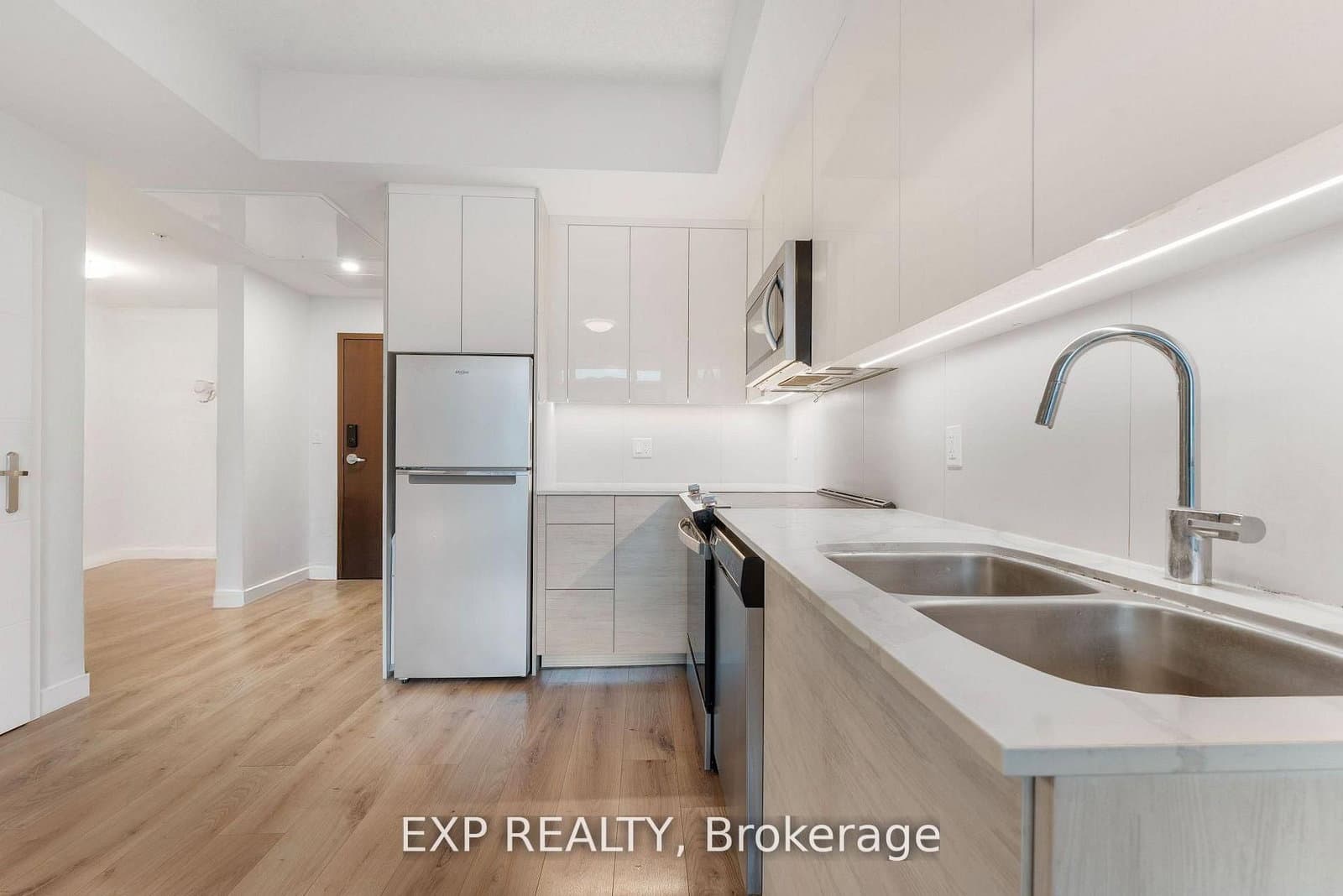 60 Frederick Street N, Unit 1010 thumbnail 14