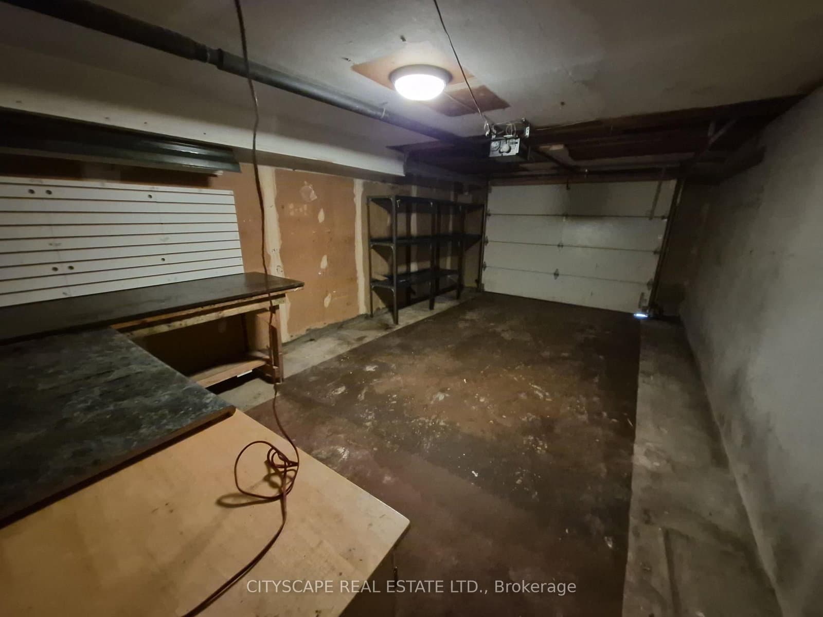 850 Berkshire Drive, Unit 8 thumbnail 33